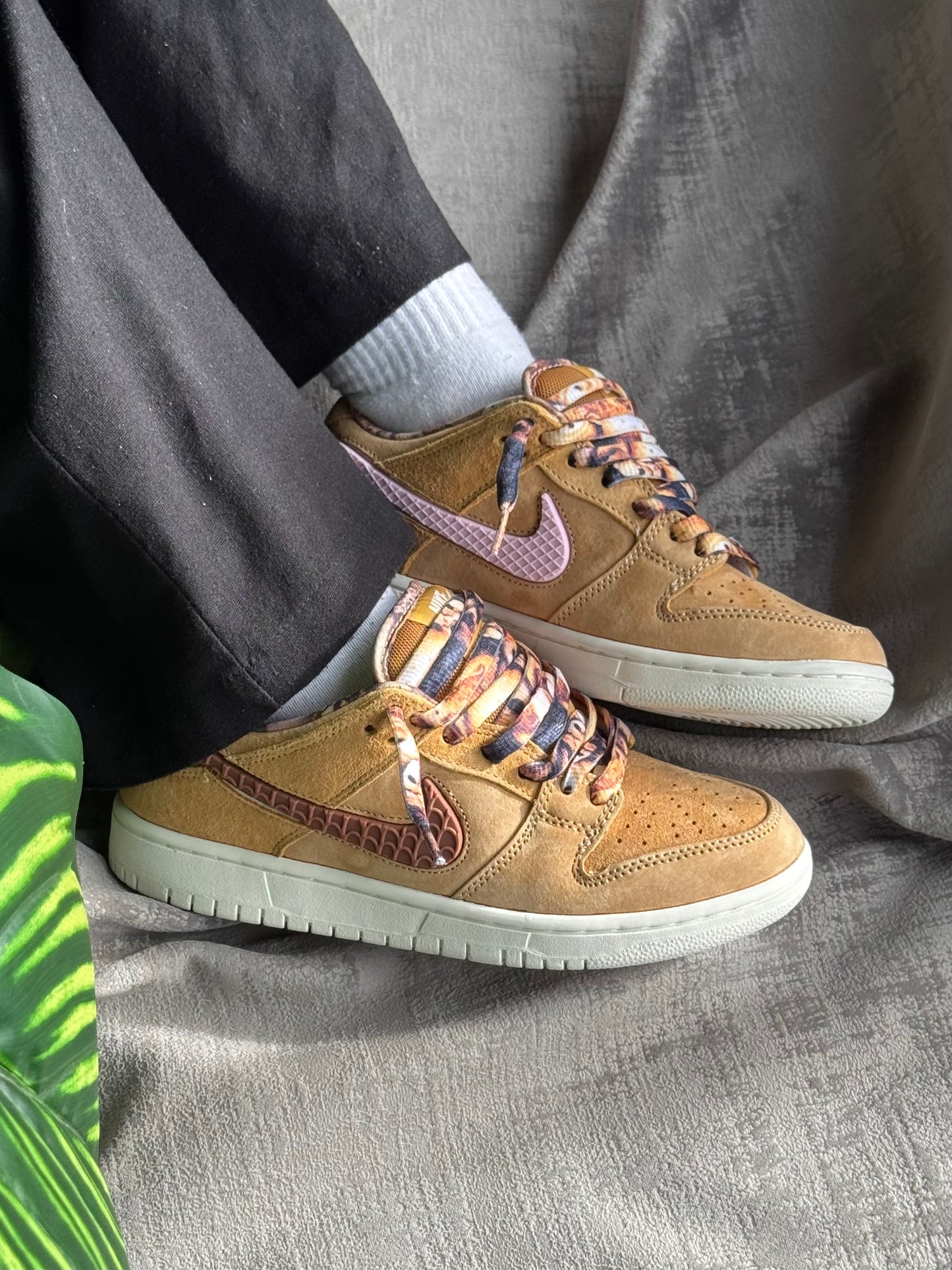 Nike SB Dunk Low “Brew & Biscuits”
