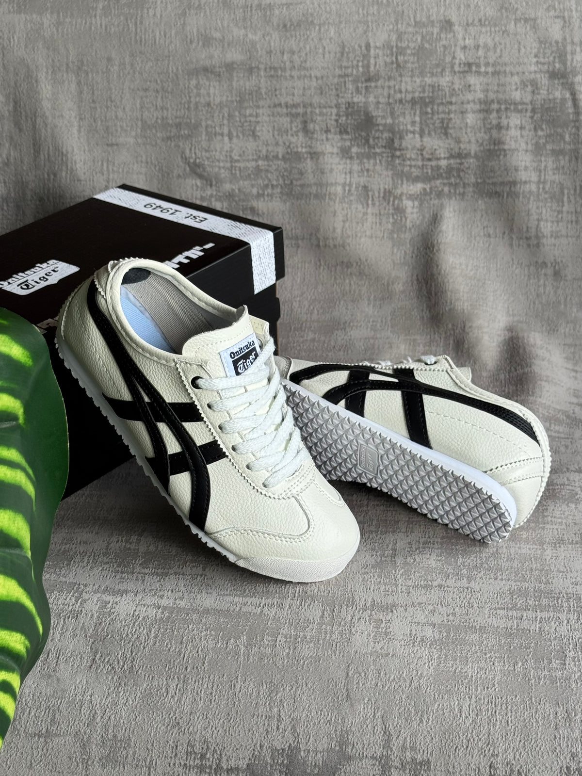 Onitsuka Tiger México 66 “White”