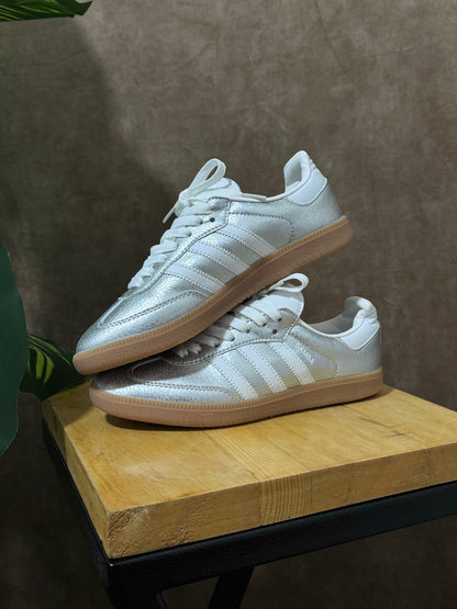 Adidas Samba OG “Silver Metallic”