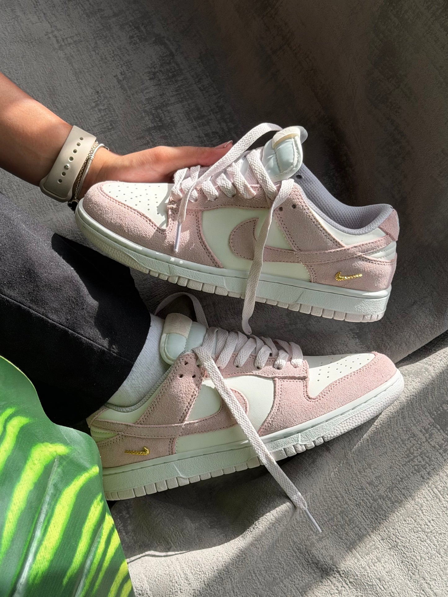 Nike SB Dunk Low “Pink”