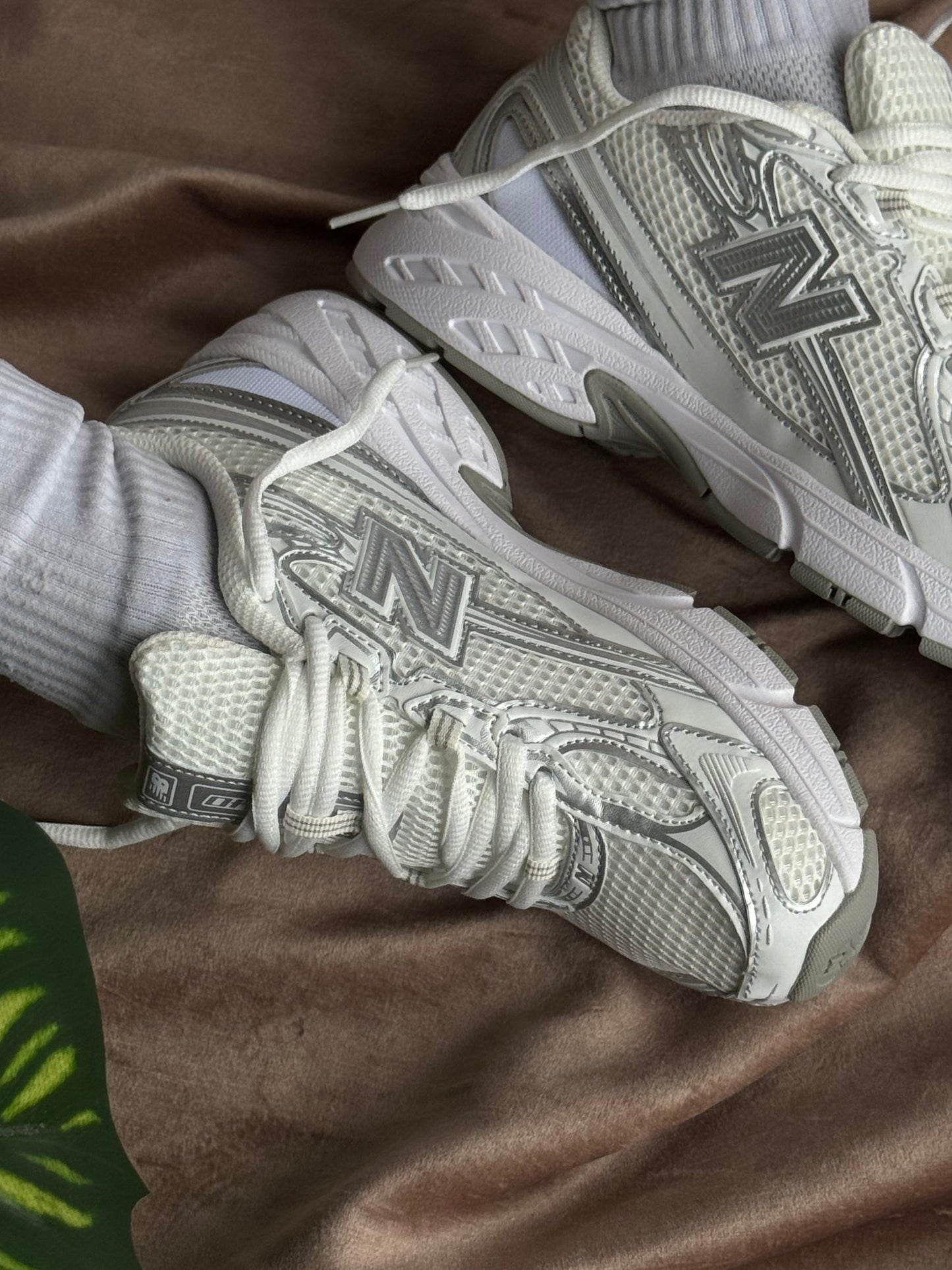 New Balance 740 “White”