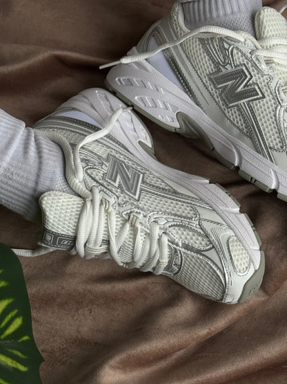 New Balance 740 “White”