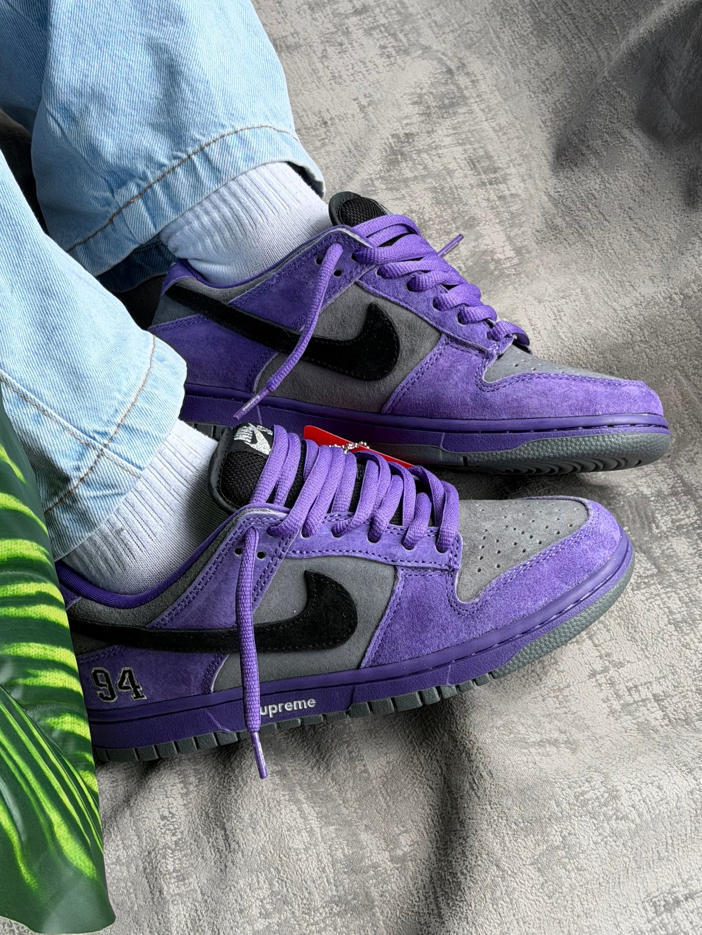 Nike SB Dunk Low x Supreme