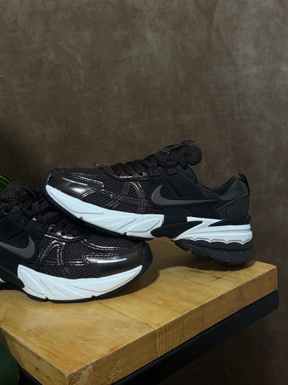 Nike V2K