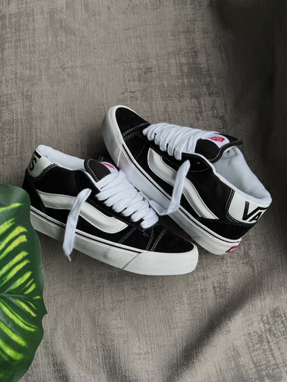 Vans Knu Skool Mid