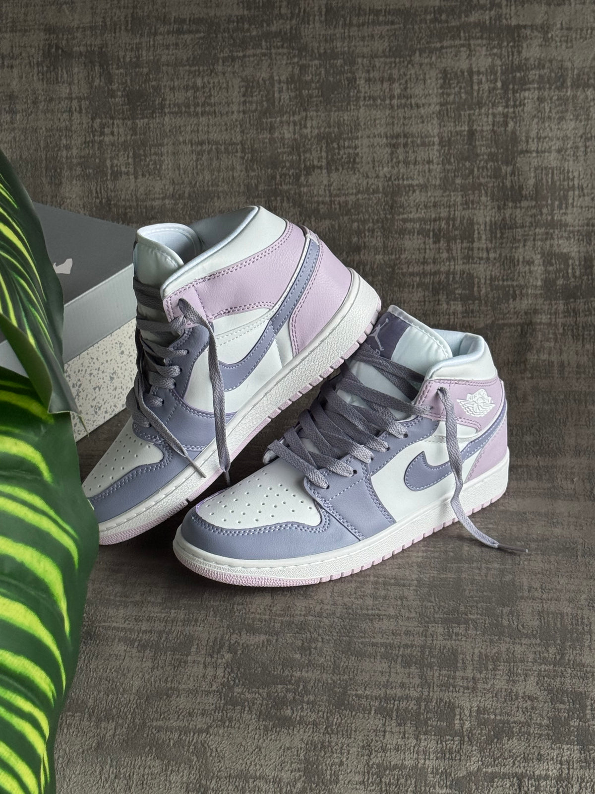 Air Jordan 1 Mid “Indigo Haze”