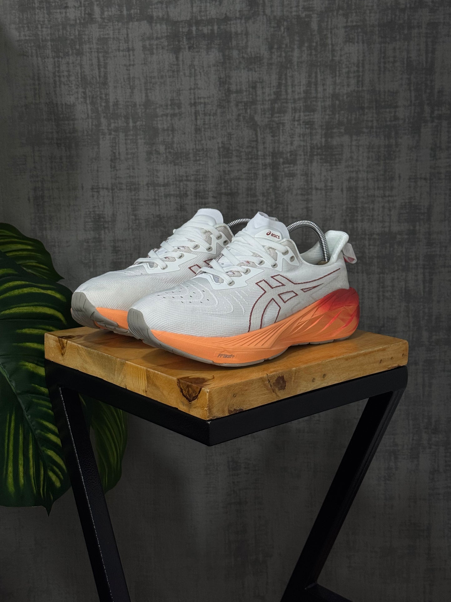 Asics Novablast 4
