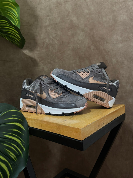 Nike Air Max 90 “Leather Iron”