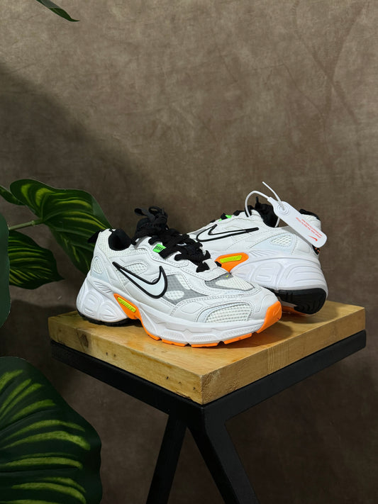 Nike V5K Run “White”