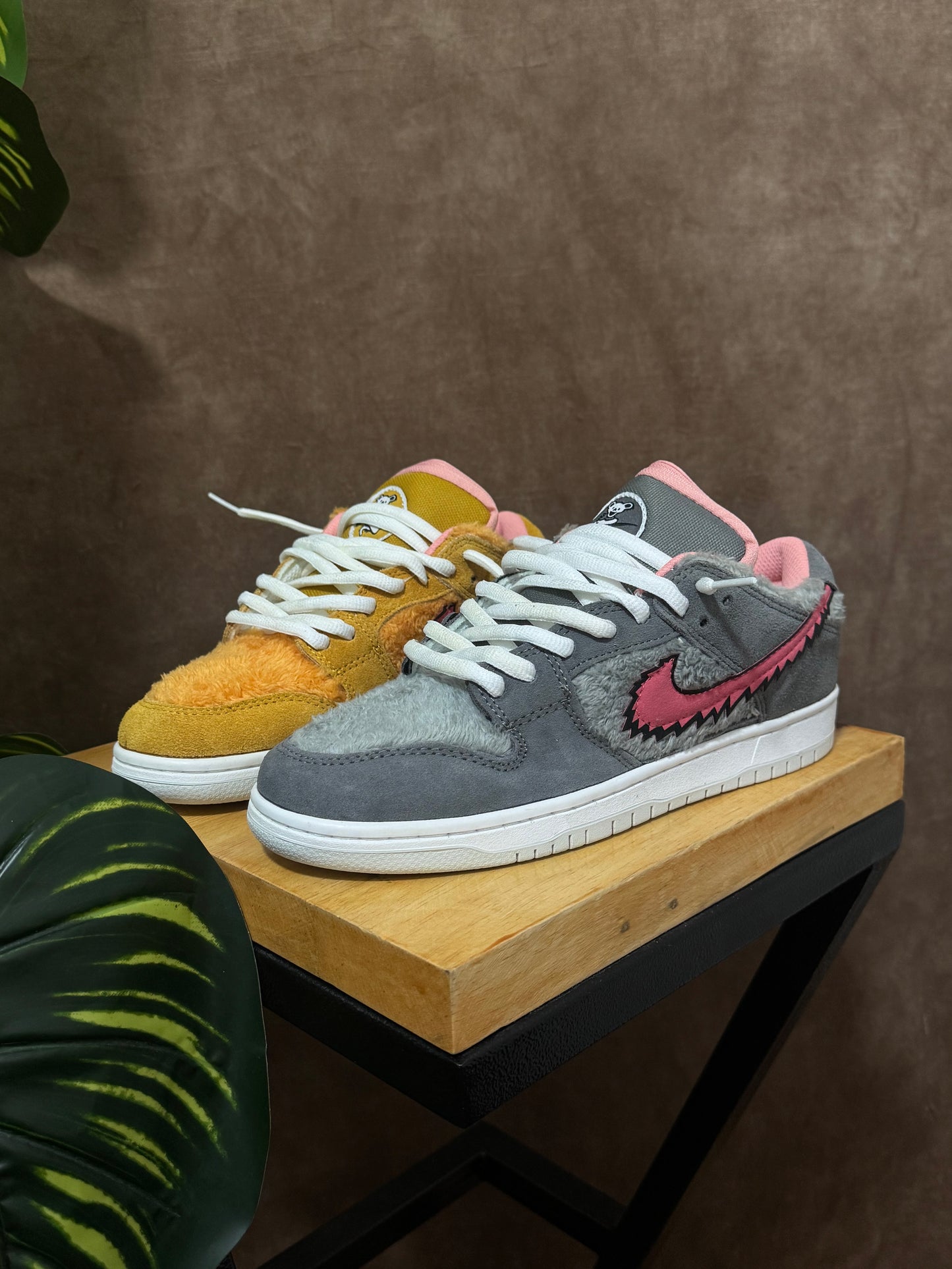 Nike SB Dunk Low “Tom & Jerry”