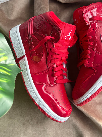 Air Jordan 1 Mid SE “Pomegranate”