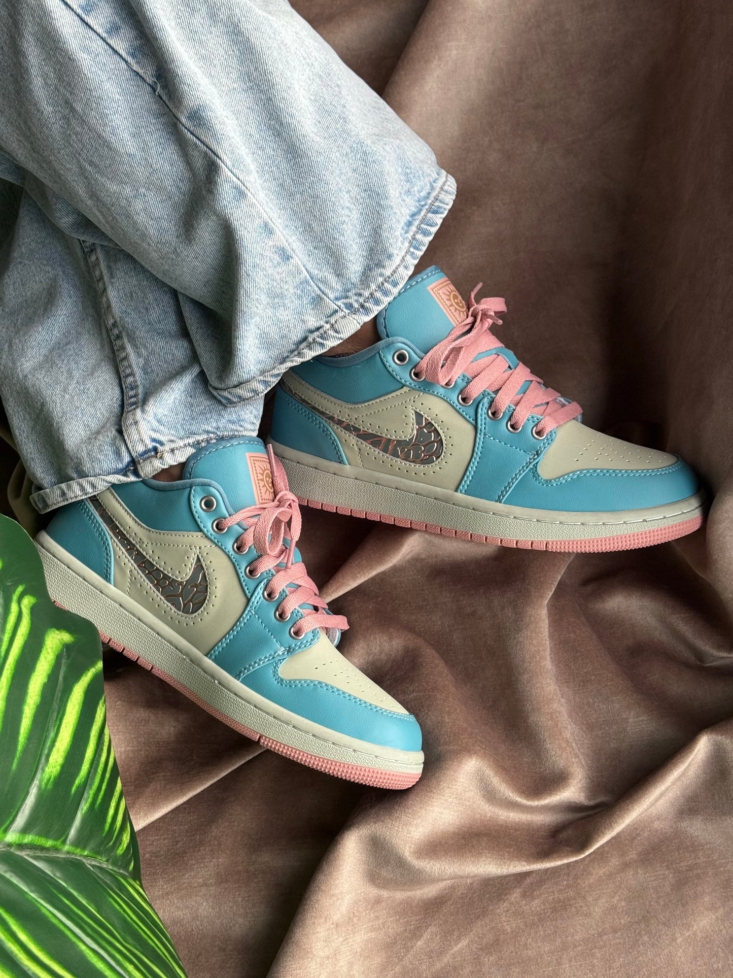 Air Jordan 1 Low “Somos Eternos”