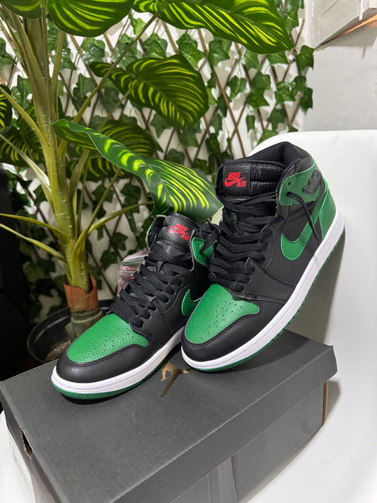 Air Jordan 1 “Pine Green”