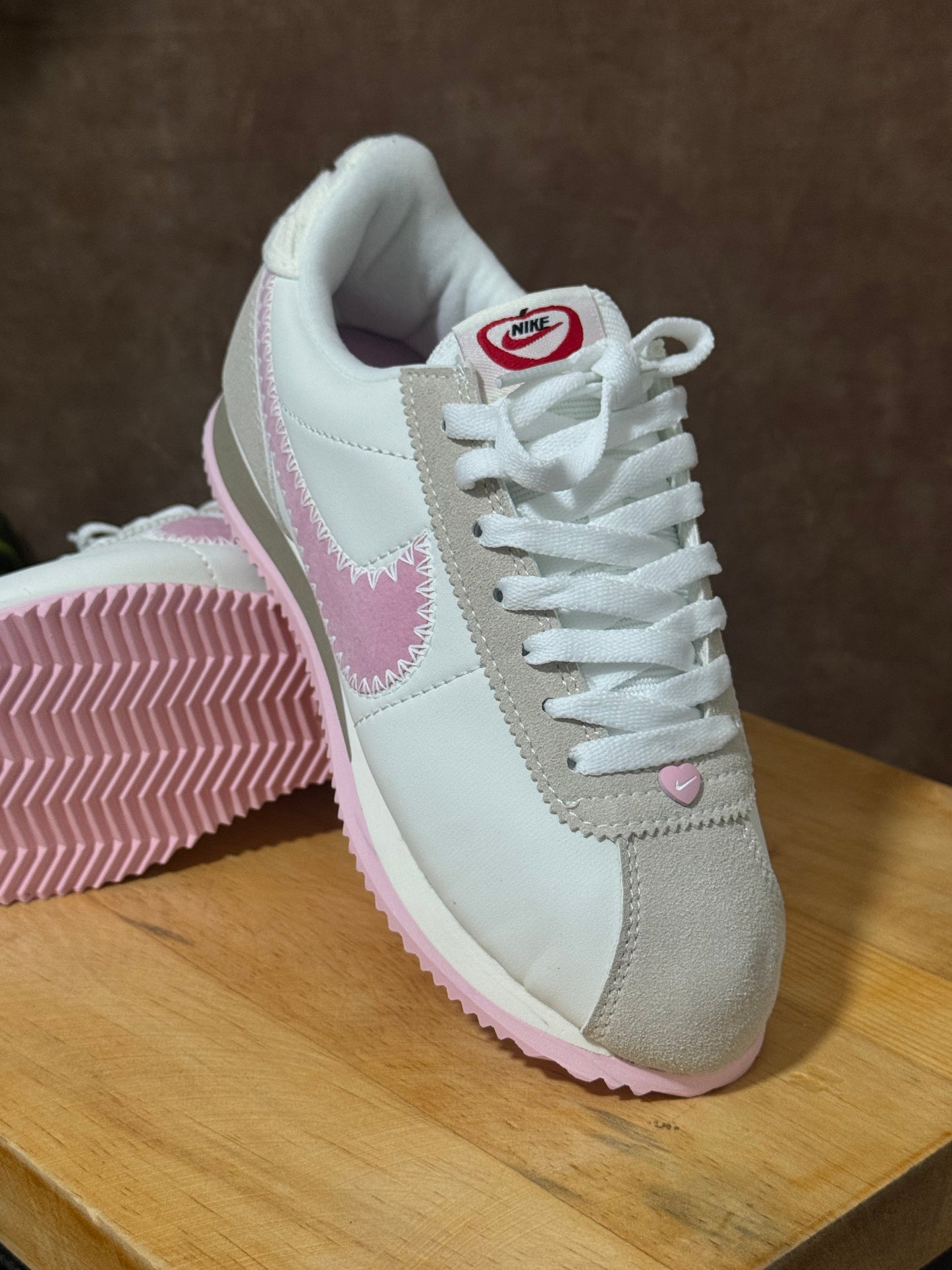 Nike Cortez “San Valentín”