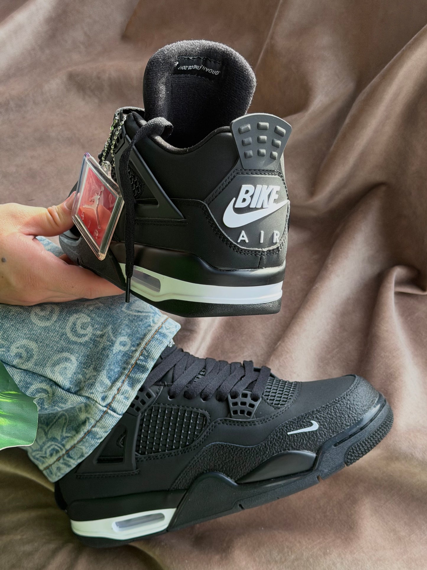 Air Jordan Retro 4 Bike