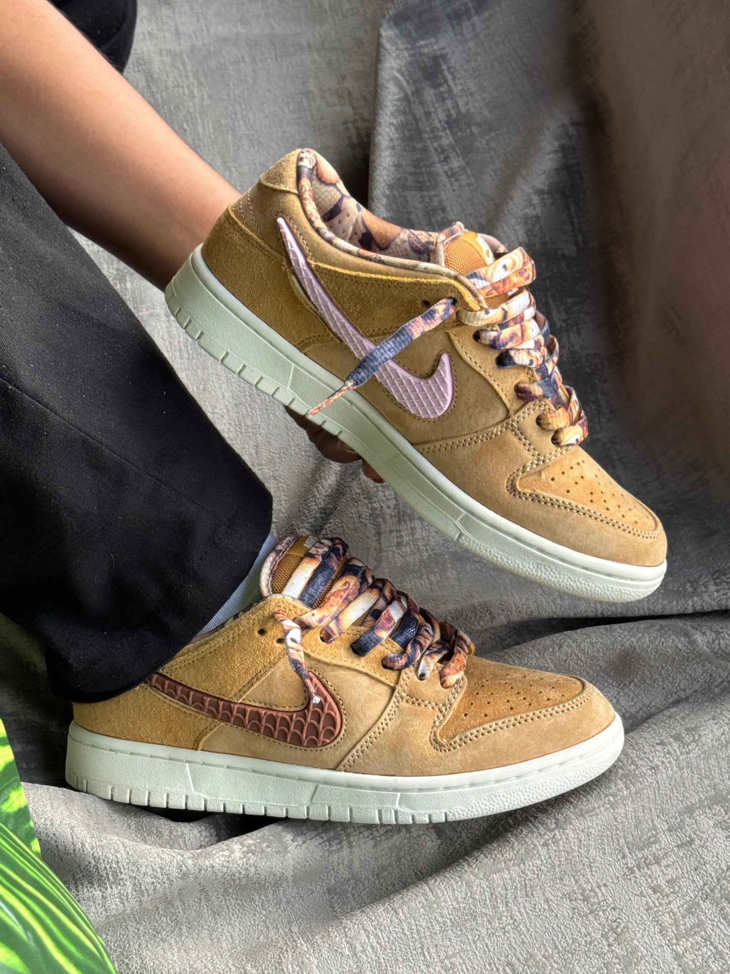 Nike SB Dunk Low “Brew & Biscuits”