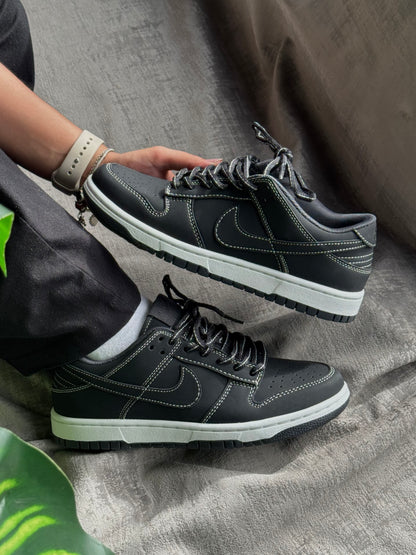 Nike SB Dunk Low “Black Contrast Stitch”