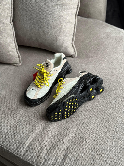 Nike Shox x Supreme
