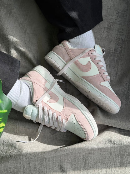 Nike SB Dunk Low “Pink”