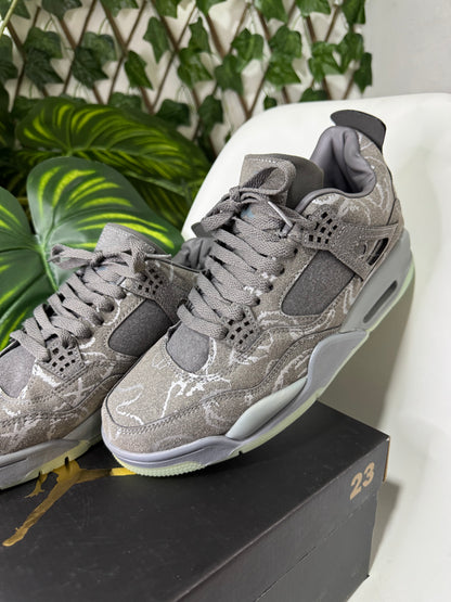 Air Jordan 4 Kaws