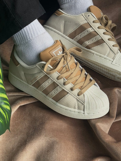 Adidas Superstar