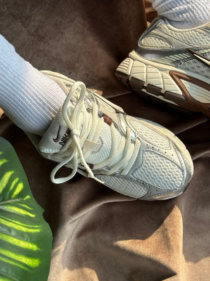 Nike Vomero 5