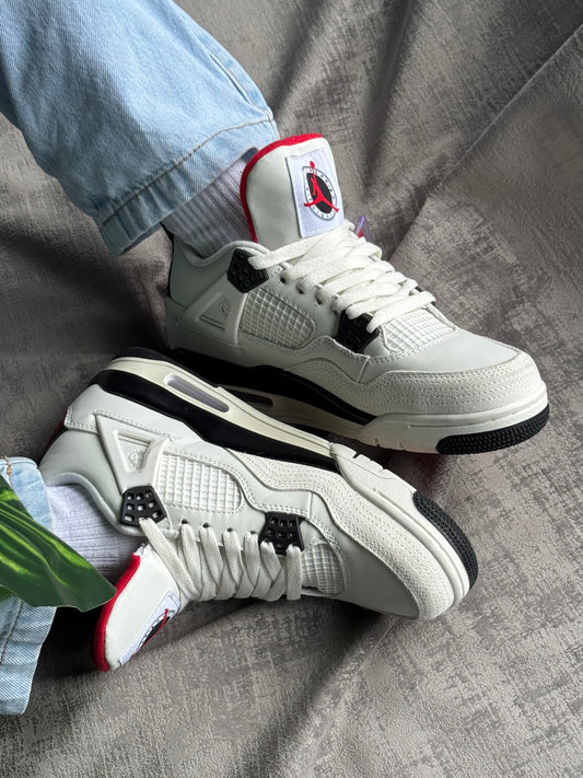 Air Jordan 4 “Flight Club”