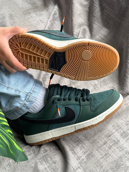 Nike SB Dunk Low “Deep Fir”