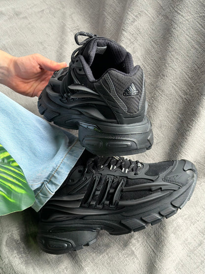 Adidas Adistar “Jellyfish Pharrell Williams”