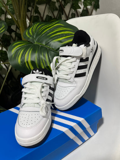 Adidas Forum Low Blanca/Negra