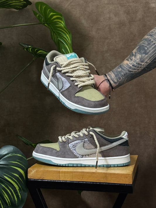 Nike SB Dunk Low “Big Money Savings”