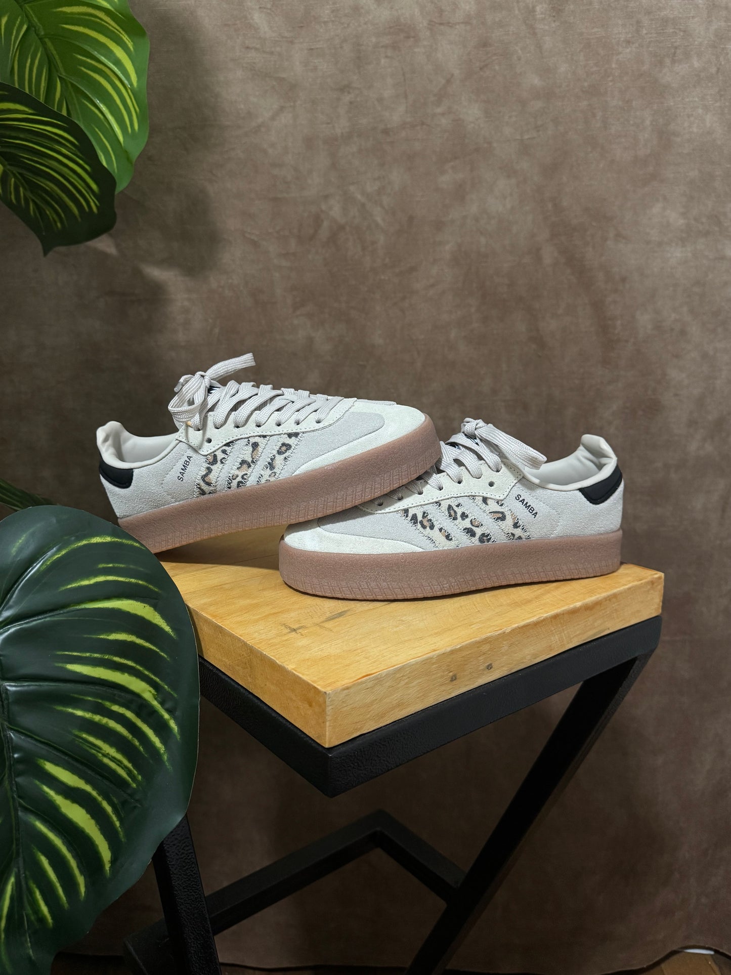 Adidas Samba Plataforma “Leopard Off White”