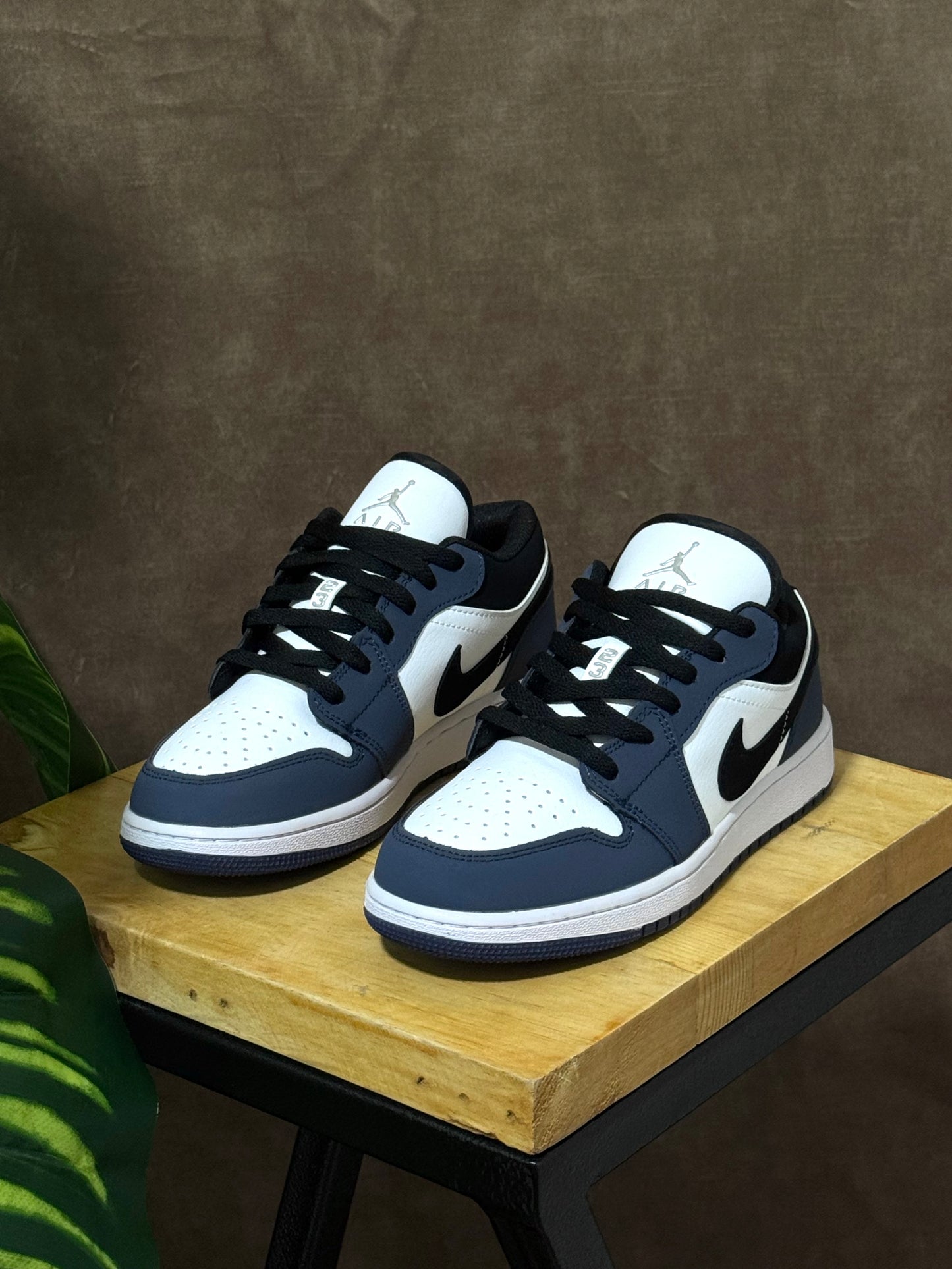 Air Jordan 1 Low “Dark Navy”