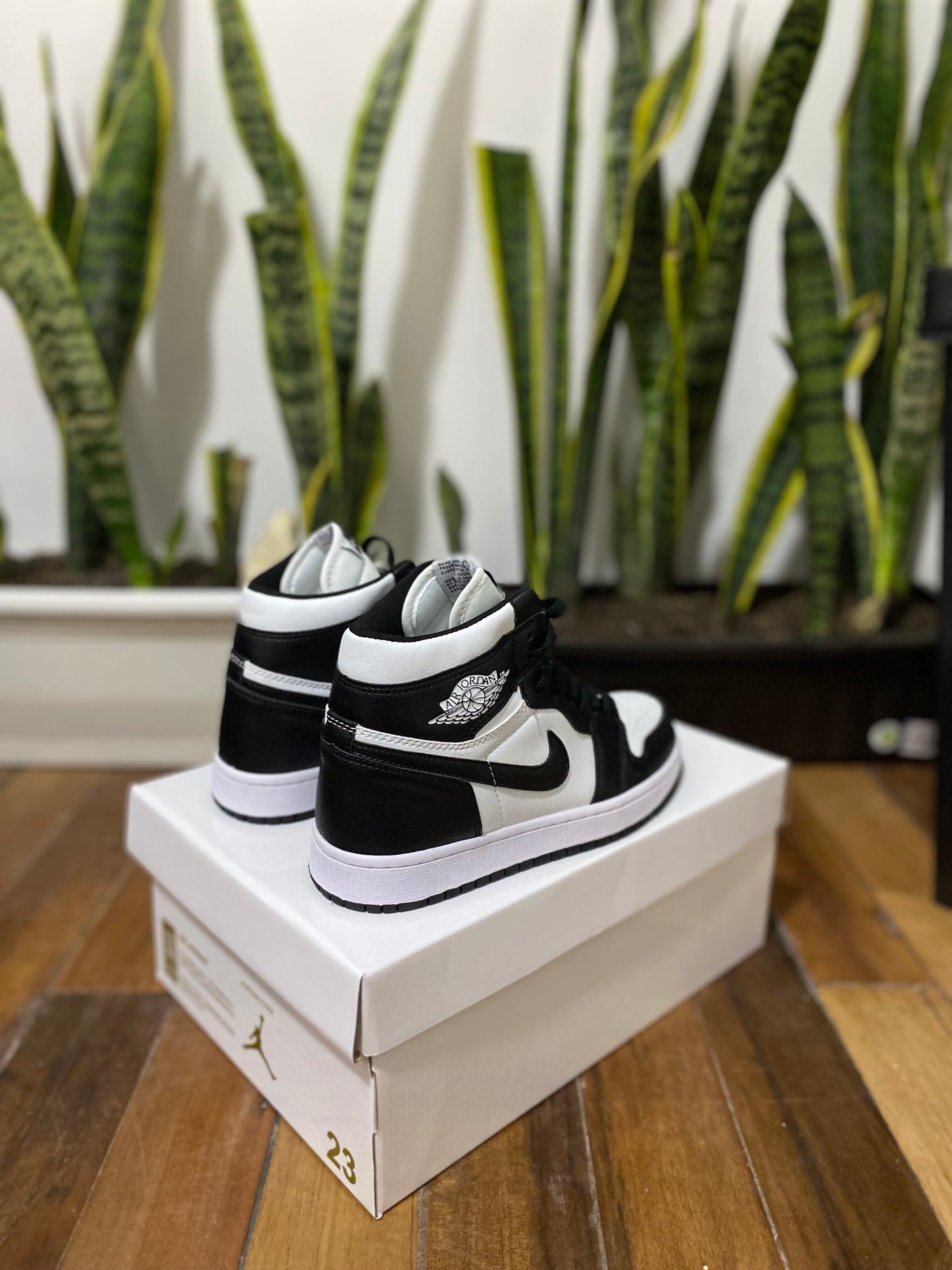 Air Jordan 1 High OG “Panda”