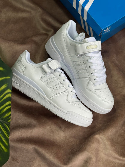Adidas Forum Low “Triple White”