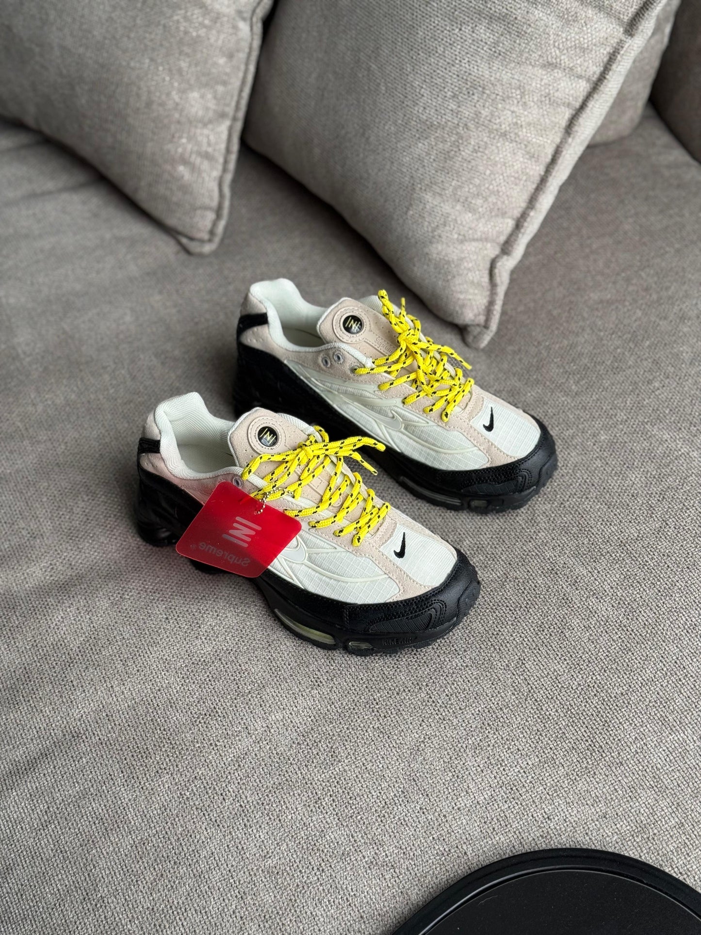 Nike Shox x Supreme
