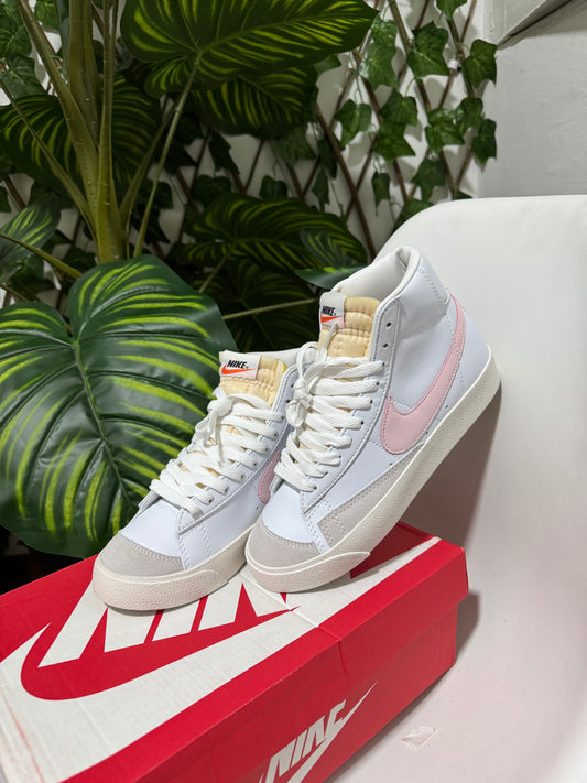 Nike Blazer Mid 77