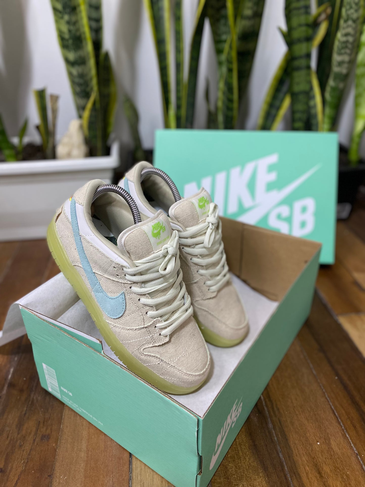 Nike SB Dunk Low “Mummy”