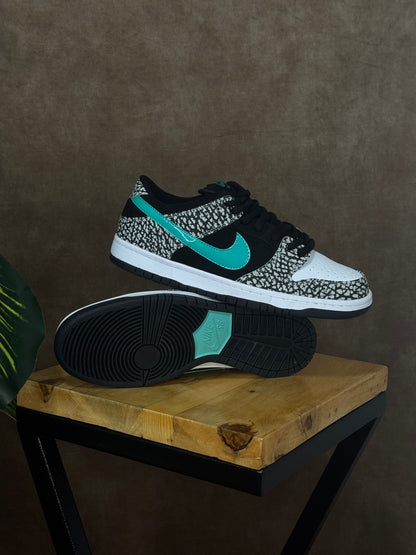 Nike SB Dunk Low “Atmos Elephant”