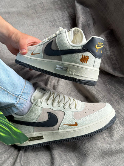 Nike Air Force 1 x Undefeated