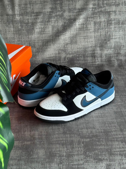 Nike SB Dunk Low “Industrial Blue”