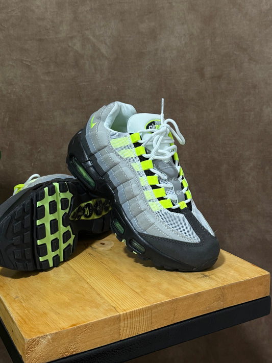 Nike Air Max 95 OG “Big Bubble Neon”