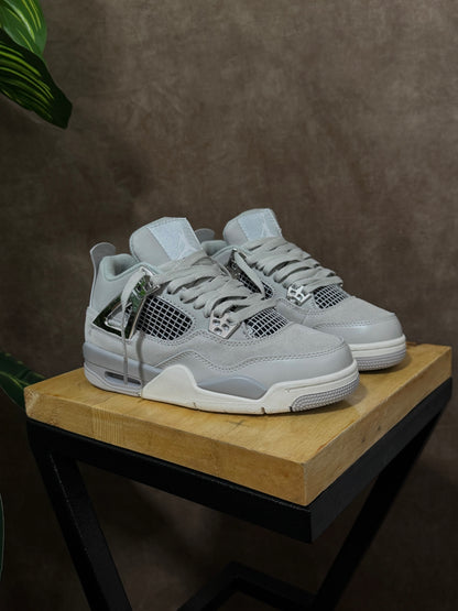 Air Jordan 4 “Forzen Moment”