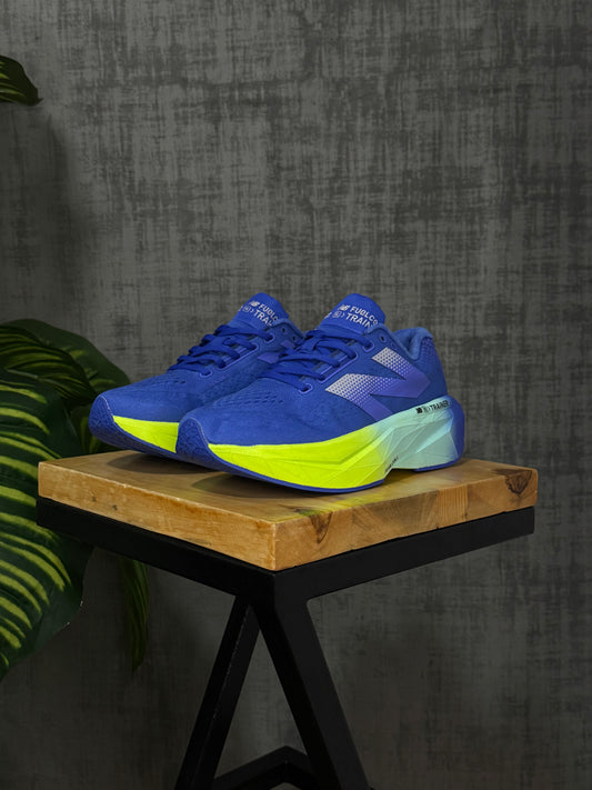 New Balance FuelCell SC Elite