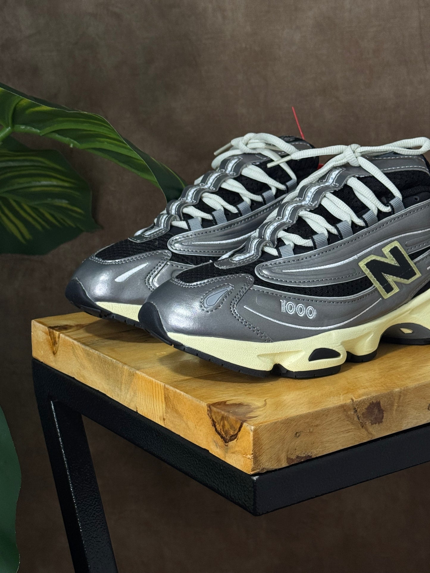 New Balance 1000 Silver