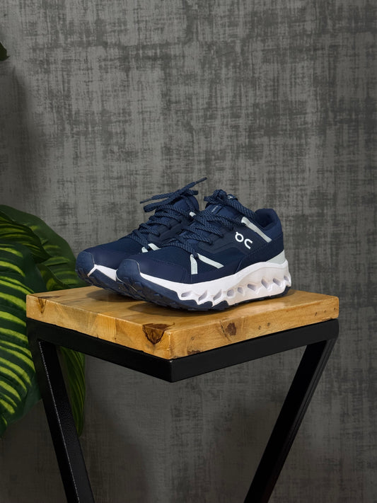 ON Running Cloud Azul Oscuro