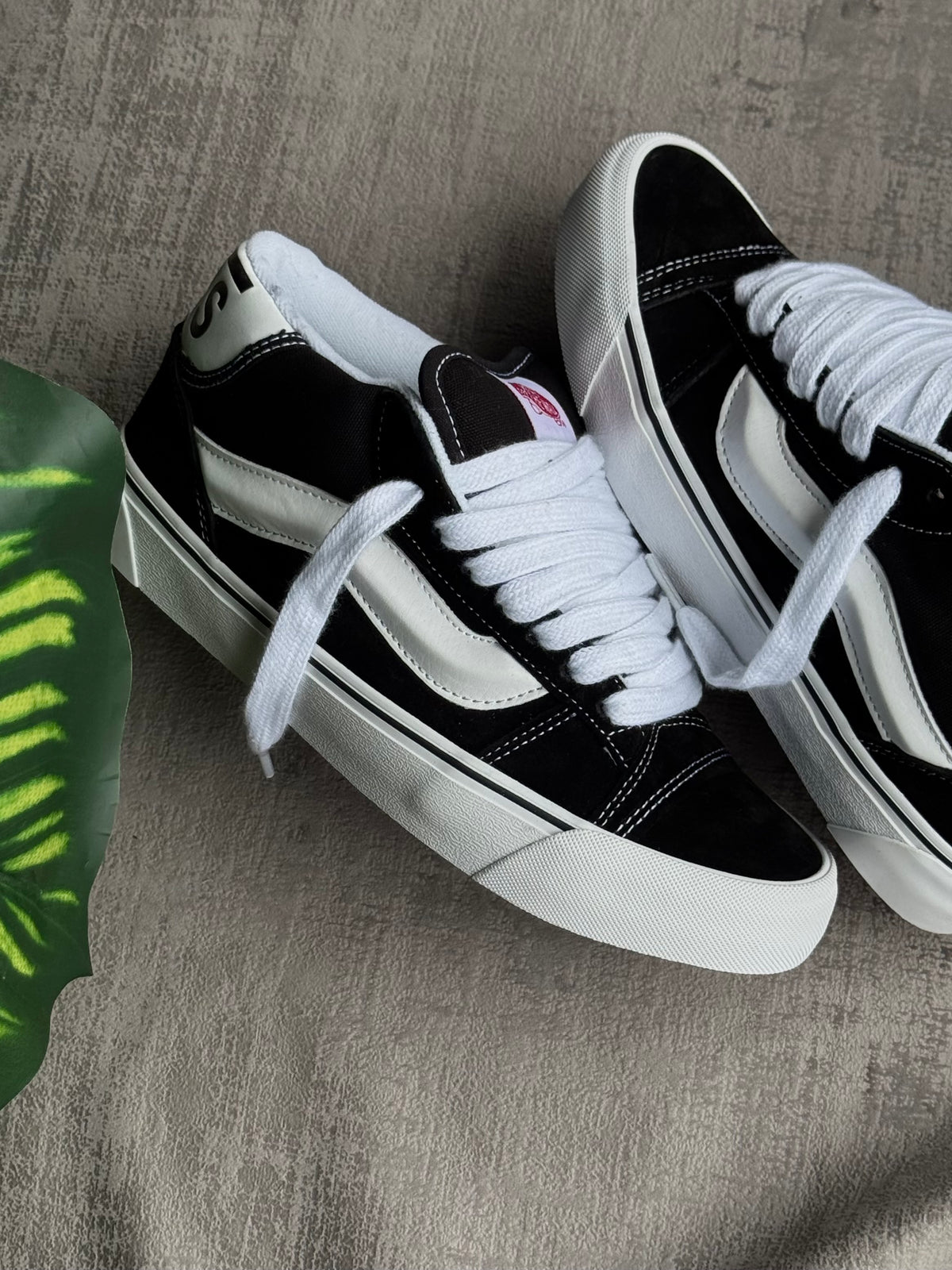 Vans Knu Skool Mid