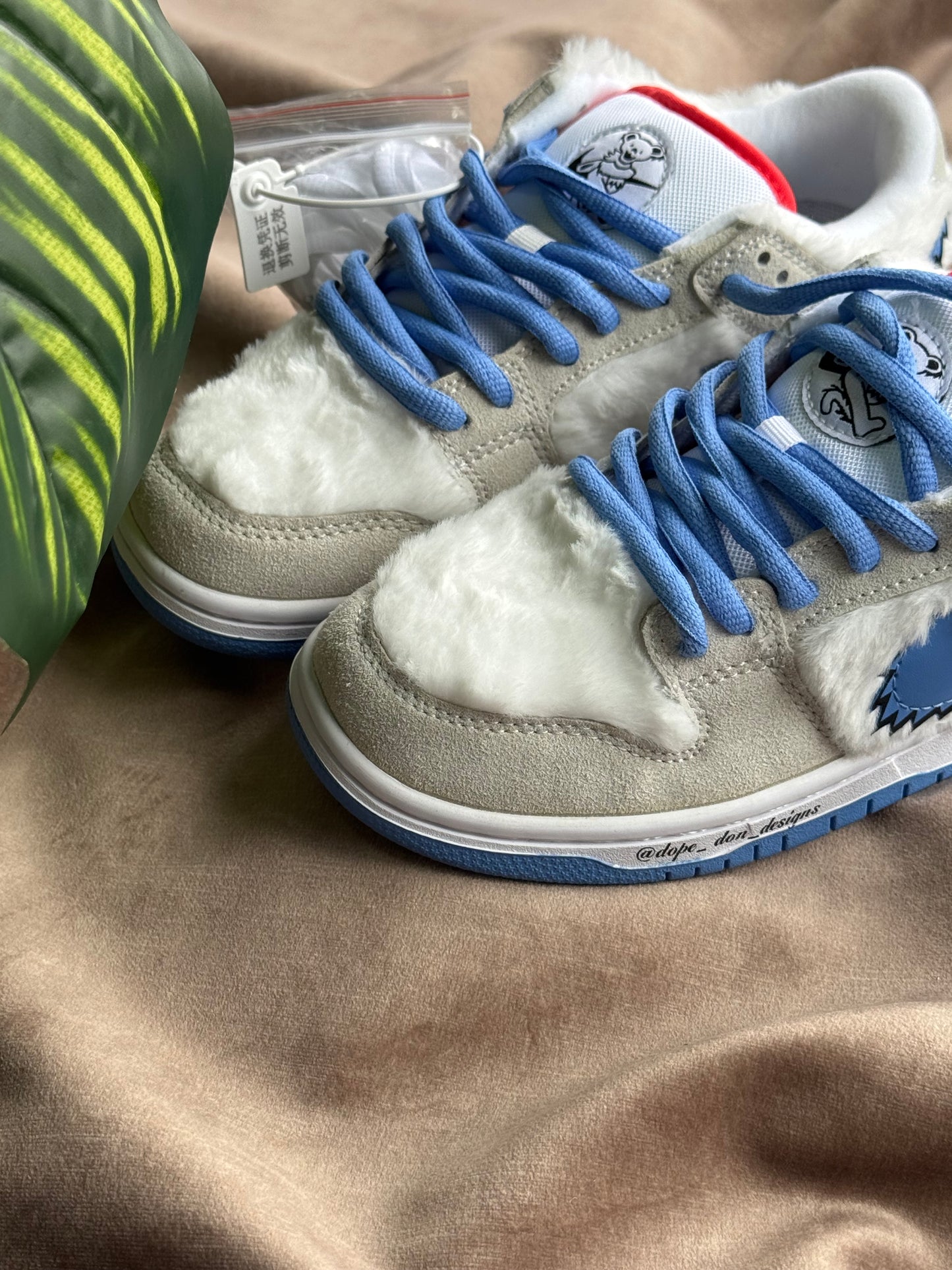 Nike SB Dunk Low “The Abominable Snowman”