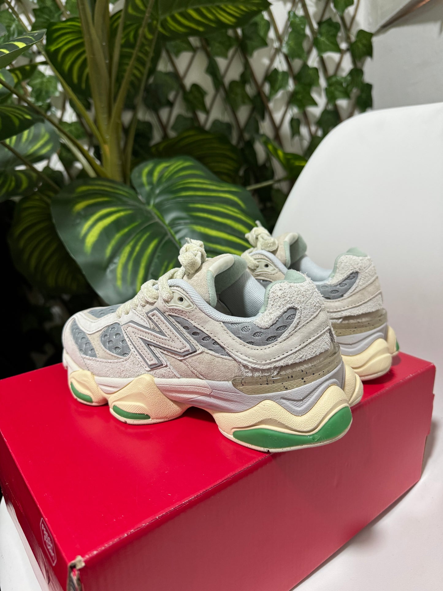 New Balance 9060 “Gris/Verde”