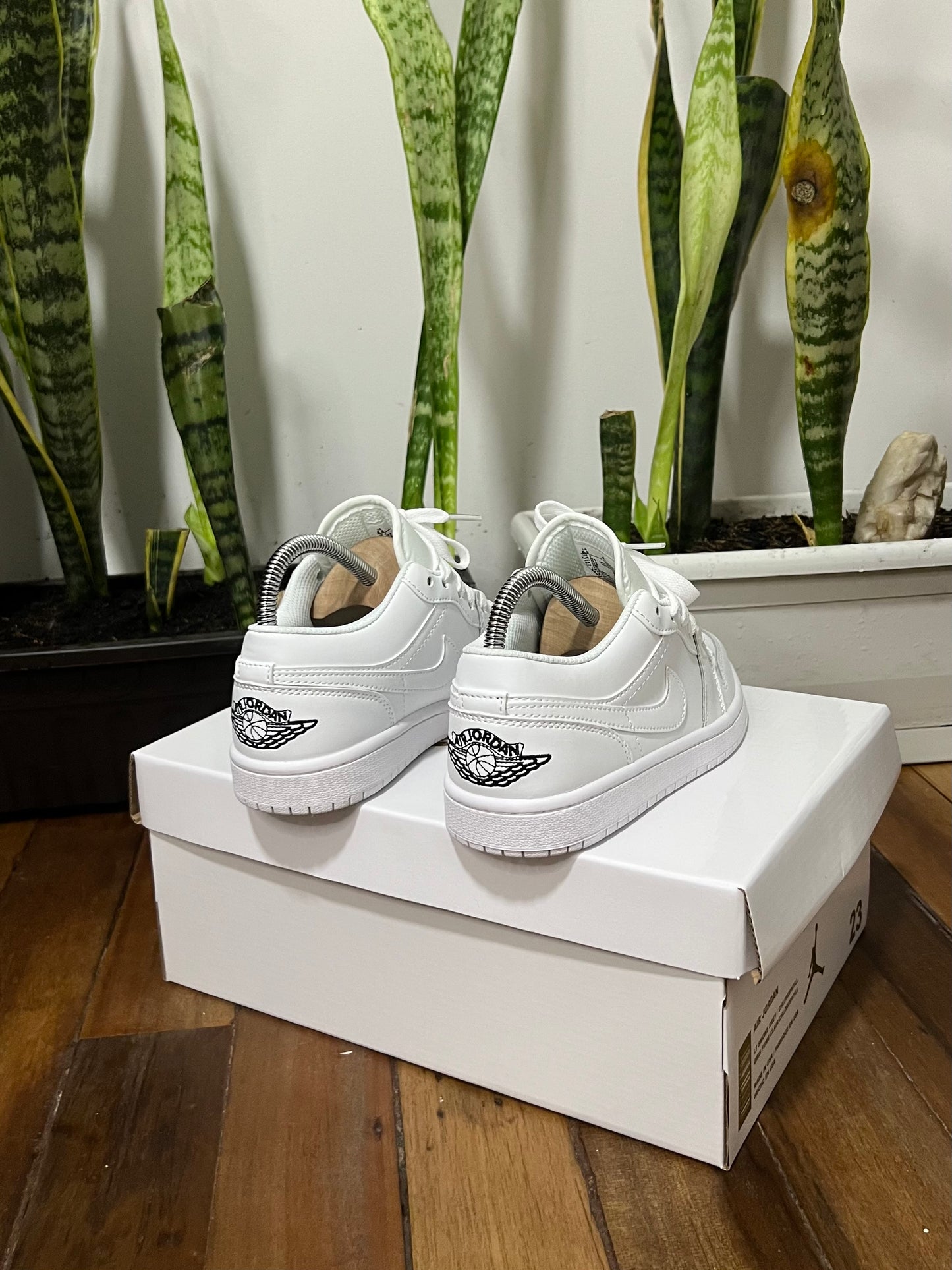 Air Jordan 1 Low “White”